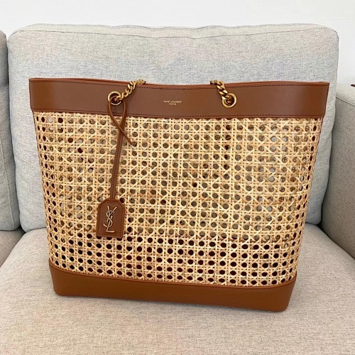 Shopping bag from Agentluxe