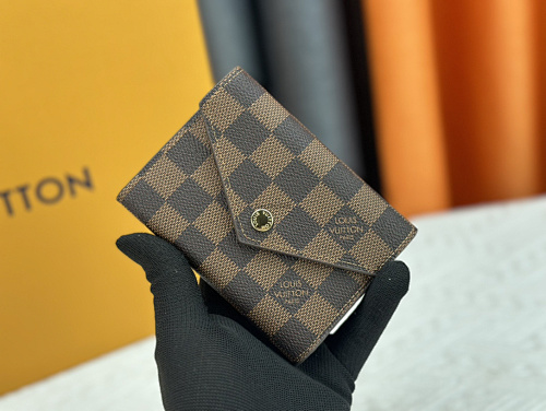 Louis Vuitton Maison Monogram Unplant Portefeuille Victorine 6