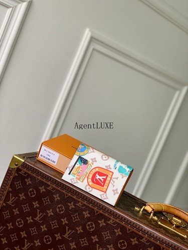 Flight Mode Gaston-Louis Vuitton Cruise Monogram Dune