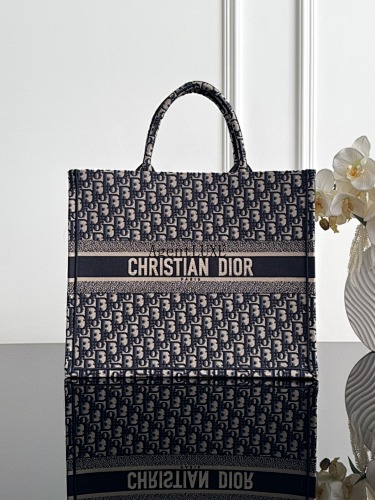 Tote bag from Agentluxe