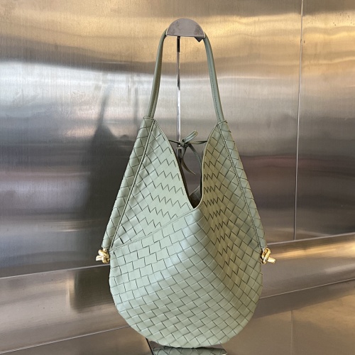 BV Logo Tote Hin 37.5x44x2