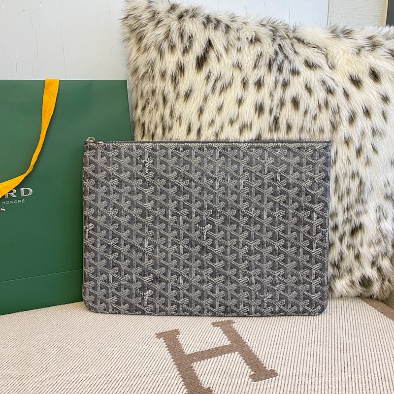 Goyard clutch