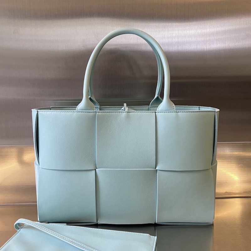 B Mini Tote 30X20x11.5
