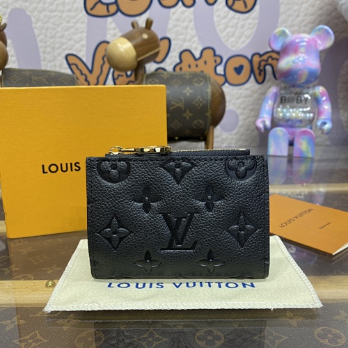 Louis Vuitton Portefeuille Lisa Monogram Circle 9 11.5 1.5cm-9125032