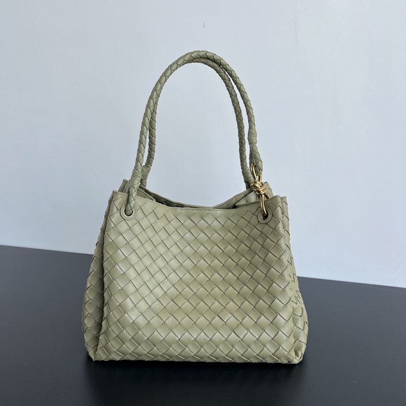 BV Intrecciato Mini BV Knot Size 30X26X20cm