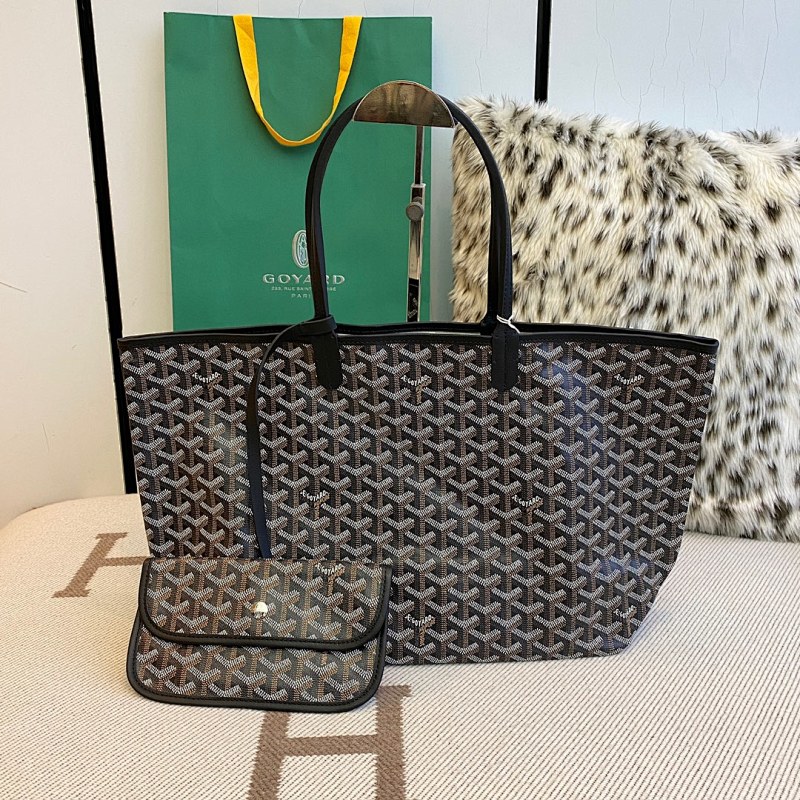 Shopping bag from Agentluxe