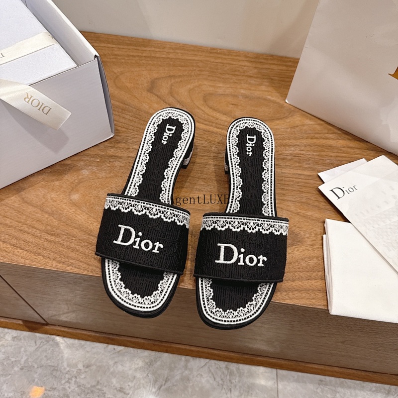 Oblique + Di Or Oblique Dior