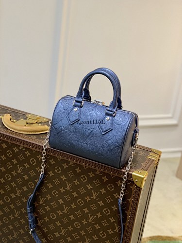 Louis Vuitton Bandoulière 20 Speedy Bandoulière 20 Monogram Empreinte Monogram Toron 20.5 X 13.5 X 12