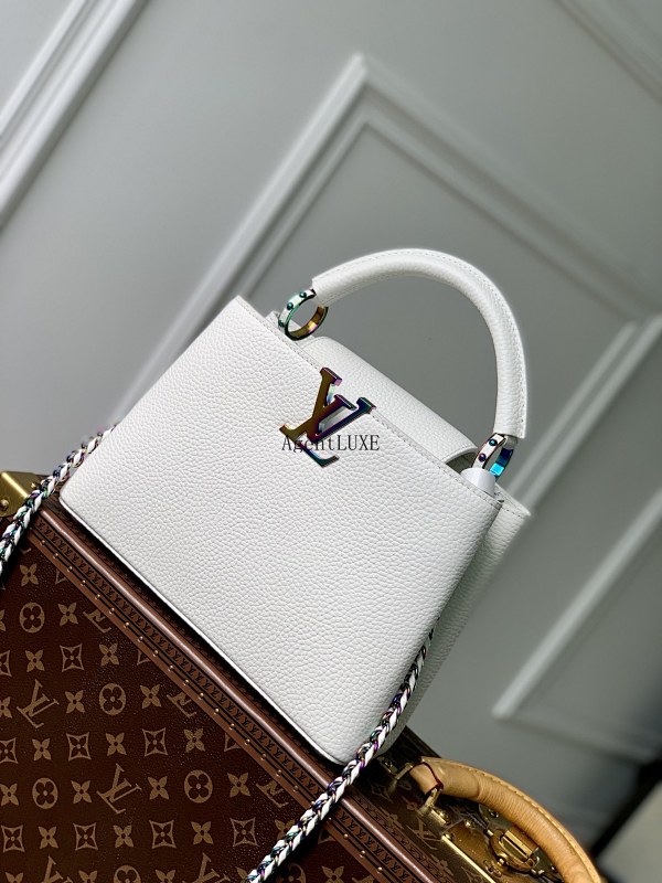 Louis Vuitton Cap Capucines BB LV Taurillon 27 X 18 X 9
