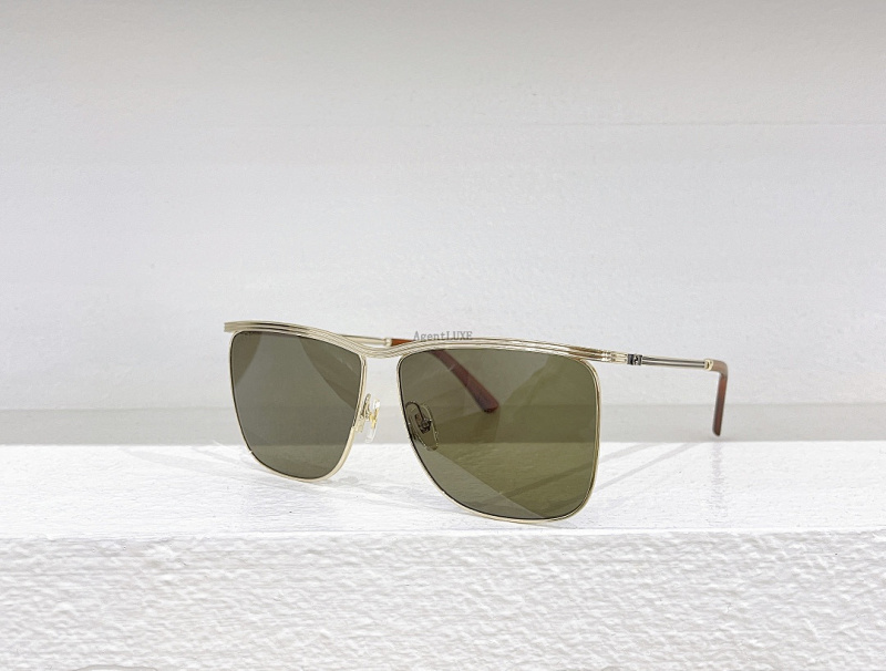 Gucc Model GG0821S Size 62 13-145