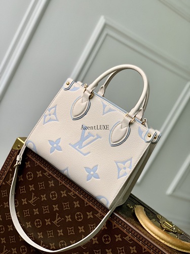 Louis Vuitton Onthego Tote Sac Plat Giant Monogram Empreinte IPad Mini Size 25x19x11.5cm