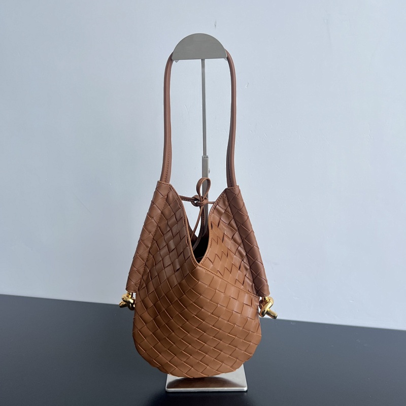 BV Logo Tote Hin 30x26x2