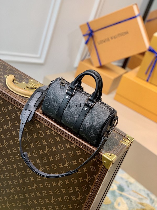 Louis Vuitton Keepall XS Monogram 21 X 12 X 9