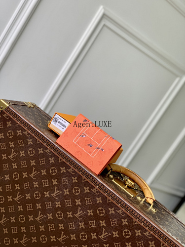 Louis Vuitton Passport Holder Tennis