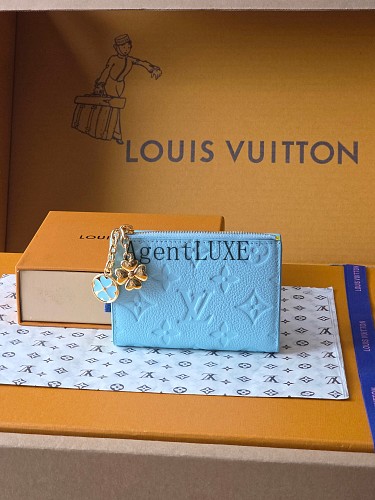 Louis Vuitton Monogram Canvas 11.5 X 1.5 X 9