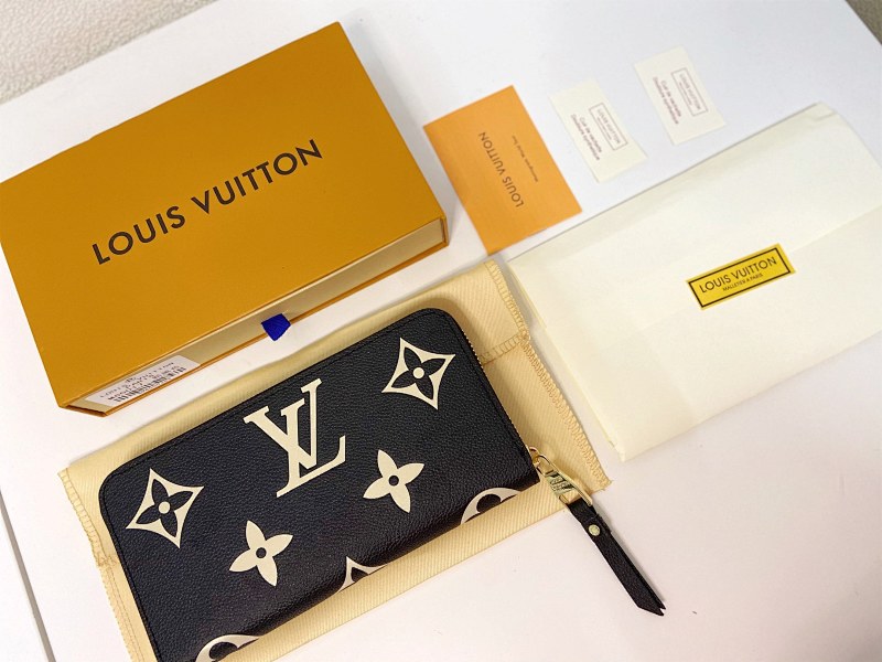 Louis Vuitton Zippy Crafty Pochette Félicie Monogram Empreinte Monogram