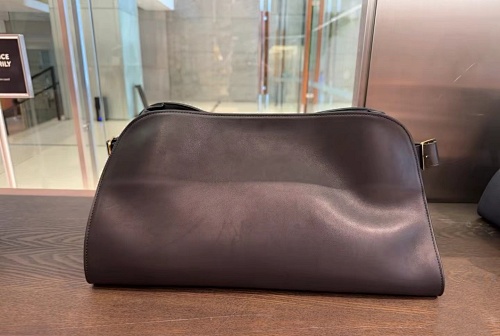 𝐓𝐇𝐄 𝐑𝐎 Margaux EQ Clutch