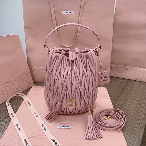 MiuMiu Matelasse 20X18X14CM