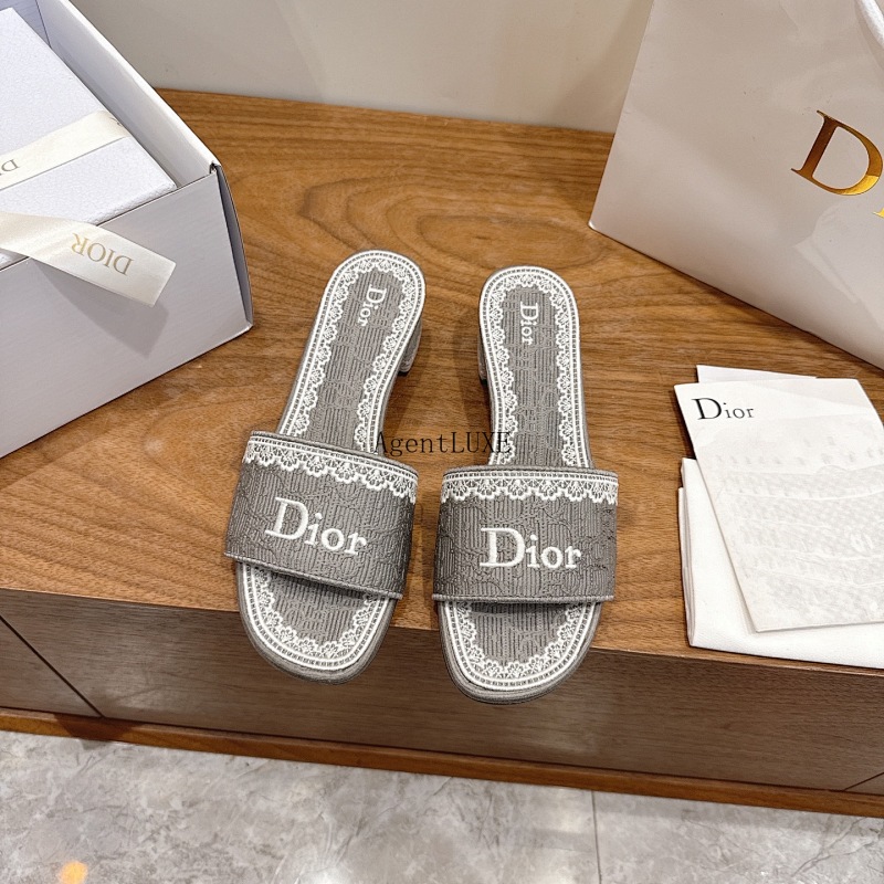 Oblique + Di Or Oblique Dior