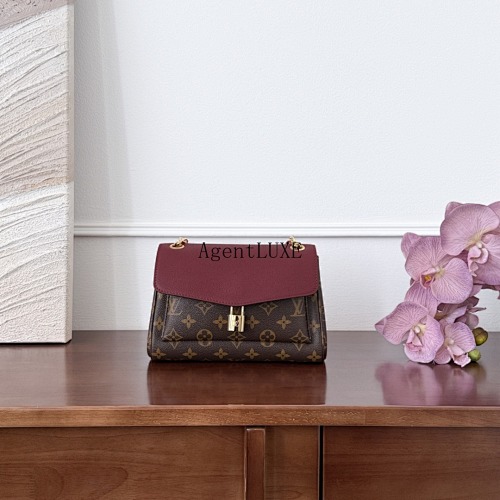 Louis Vuitton messenger bag