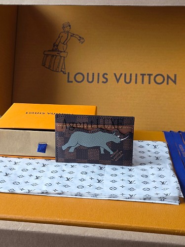 Louis Vuitton X The Darjeeling Limited The Darjeeling Limited Damier Heritage L.V