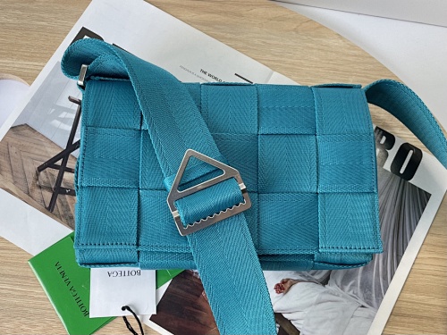Bottega Veneta Logo Bottega 24x15.5x5.5