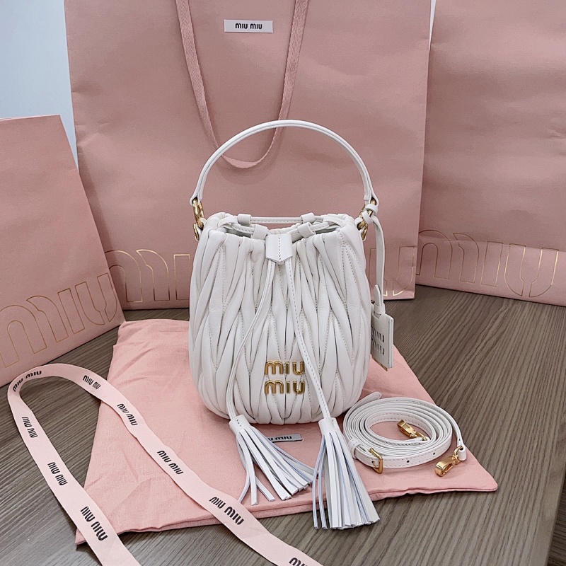 MiuMiu Matelasse 17X15X10CM