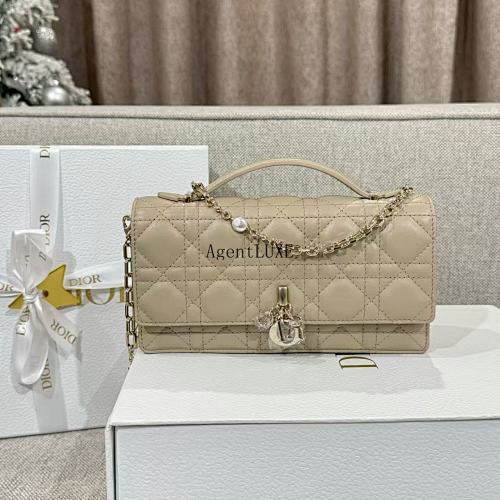 Crossbody bag from Agentluxe