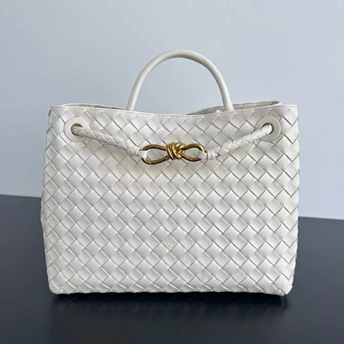 Bottega Veneta Andiamo Nappa
