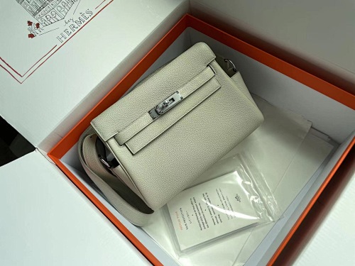 Kelly Messenger