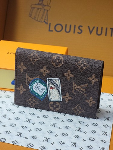 Louis Vuitton Zippy Mon Monogram