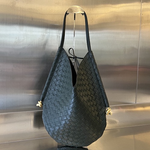 BV Logo Tote Hin 37.5x44x2