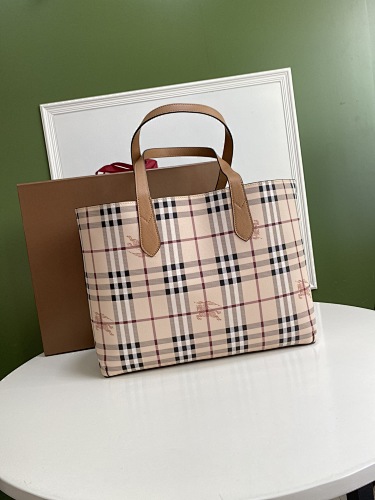 Shopping bag from Agentluxe