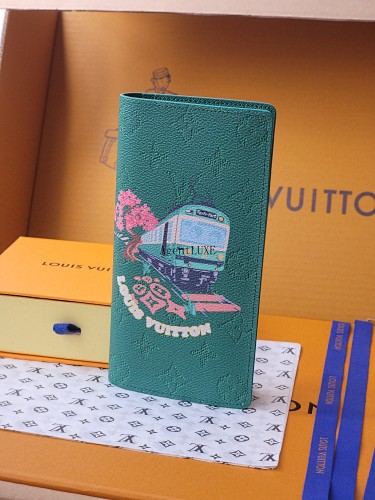 Louis Vuitton Suit Money Clip Green
