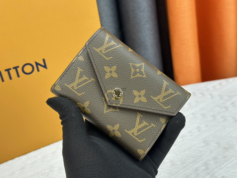 Louis Vuitton Maison Monogram Unplant Portefeuille Victorine 6