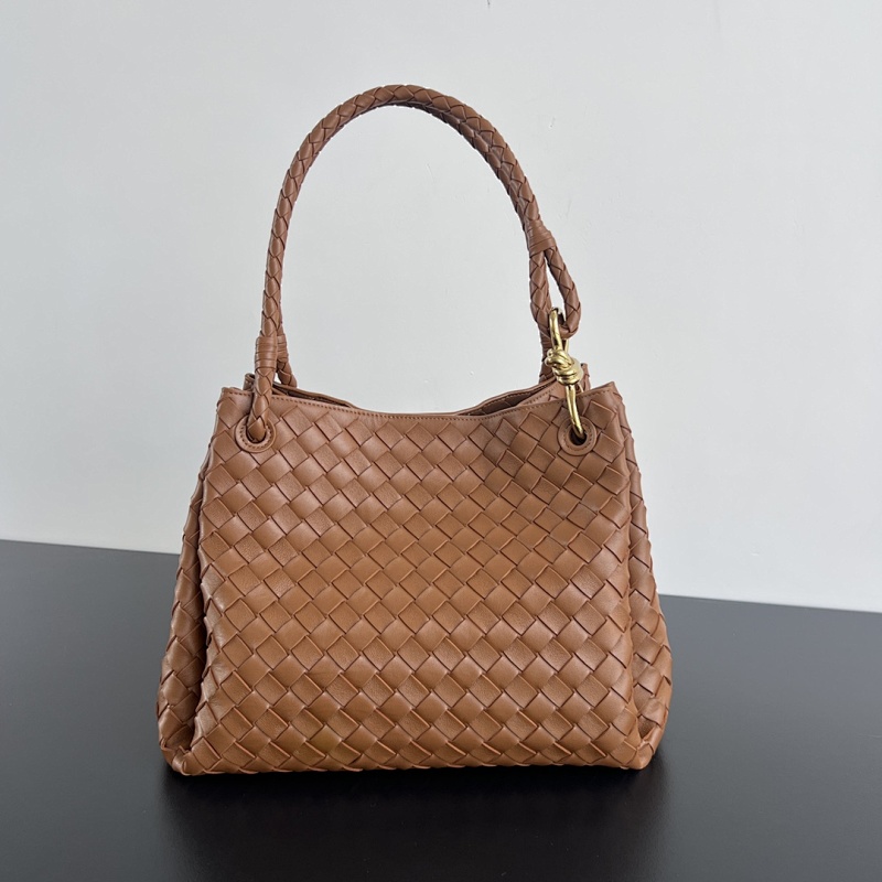 BV Intrecciato Mini BV Knot Size 30X26X20cm
