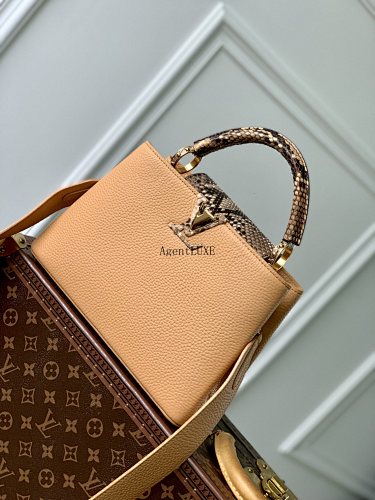 Louis Vuitton Capucines Monogram Flower Size 27 18 9cm