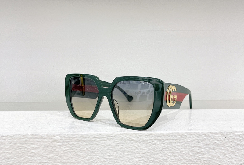 Gucc Model GG0956S Size 54 18-145