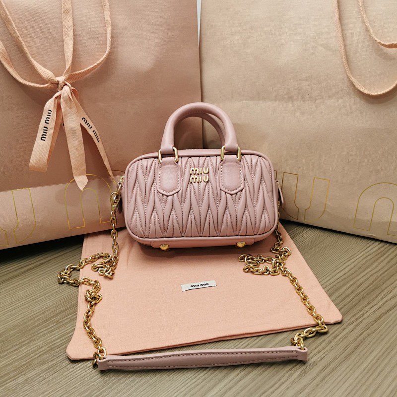 MiuMiu Too Pretty Matelasse MiuWander 17X10.5X5CM