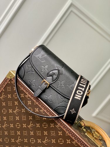 Louis Vuitton Diane Monogram Empreinte 23.0 X 16.0 X 8.5