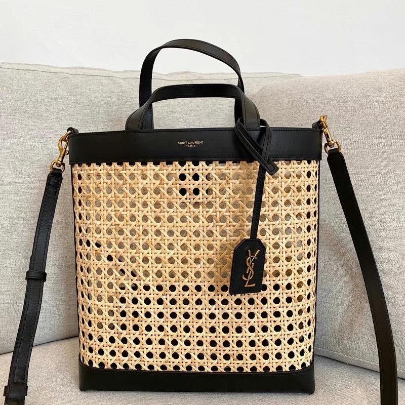 Shopping bag from Agentluxe