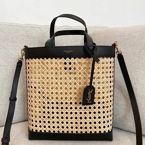 Shopping bag from Agentluxe