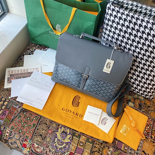 Goyard bag