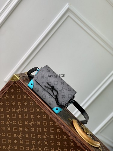 Louis Vuitton Steamer Monogram Eclipse Reverse
