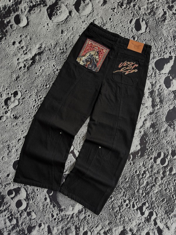 28.5 Black And White Double Horse Jeans