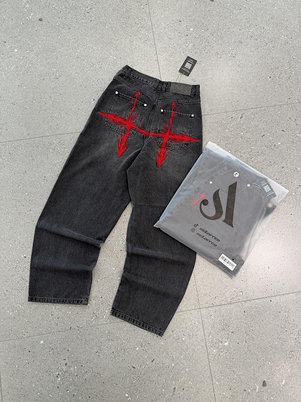 Piercing Blood Jeans