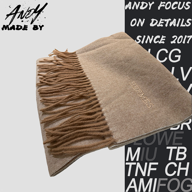 Burberry ScarfI Tem ID