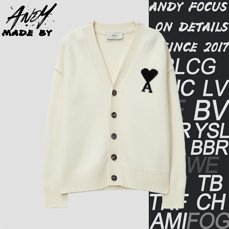 Heart-shaped Wool Cardigan