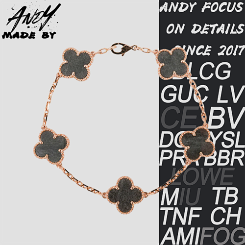 Van Cleef&Arpels Five Clover Black Radiant Stones Rose Gold