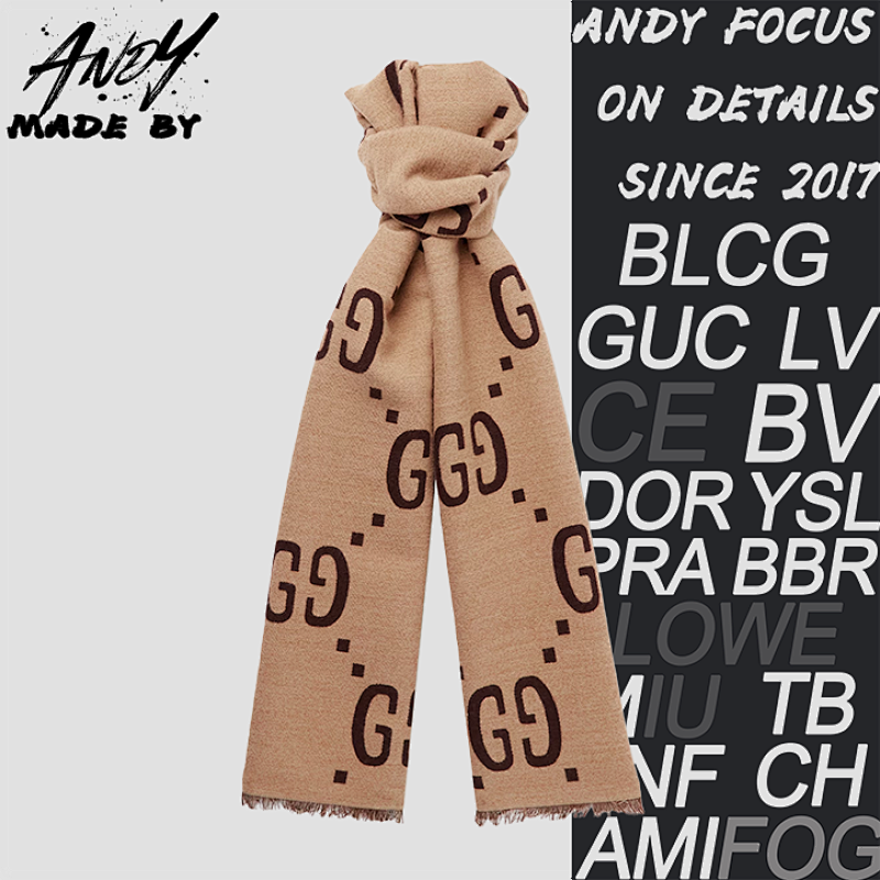 Double-sided Scarf